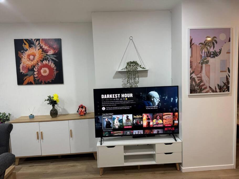 Stunning 3 Bd - 2 Bth City Apt - Pool & Carpark Auckland Buitenkant foto