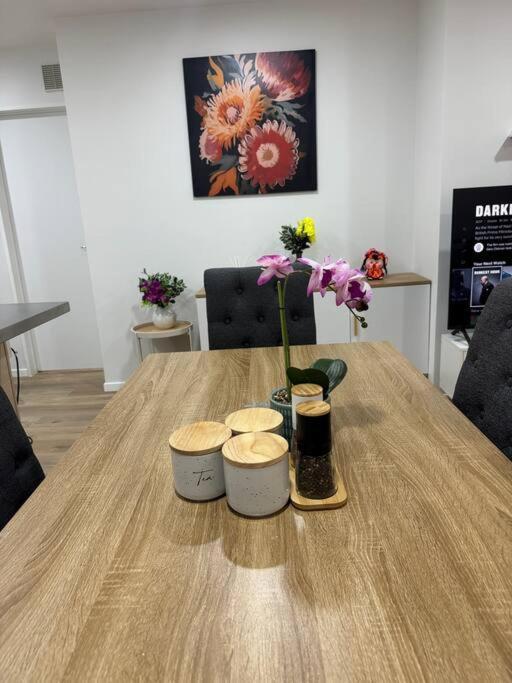 Stunning 3 Bd - 2 Bth City Apt - Pool & Carpark Auckland Buitenkant foto