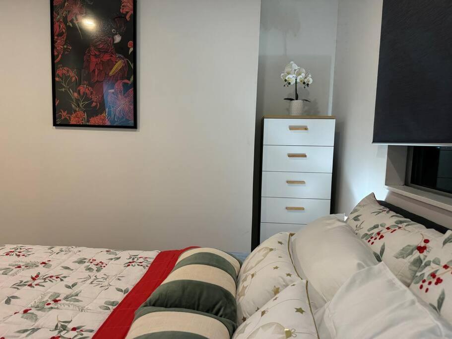 Stunning 3 Bd - 2 Bth City Apt - Pool & Carpark Auckland Buitenkant foto